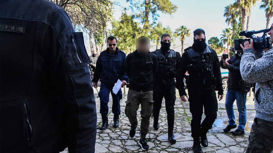 Στον ανακριτή ο 34χρονος που χτύπησε με σίδερο την σύζυγό του στο Άργος