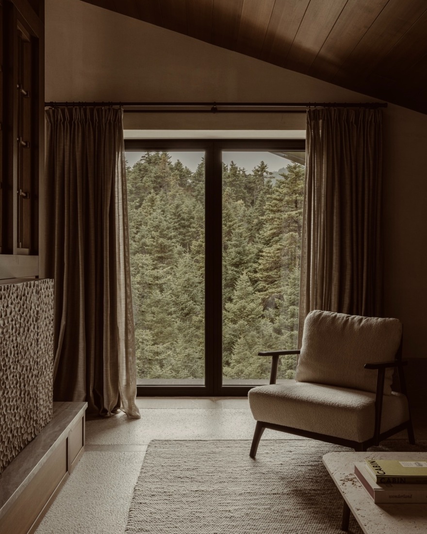 Στέφανος Κασσελάκης: Αυτό είναι το πεντάστερο ξενοδοχείο στην Αρκαδία που κάνει διακοπές με τον Τάιλερ