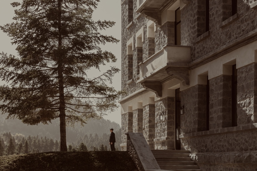 Στέφανος Κασσελάκης: Αυτό είναι το πεντάστερο ξενοδοχείο στην Αρκαδία που κάνει διακοπές με τον Τάιλερ