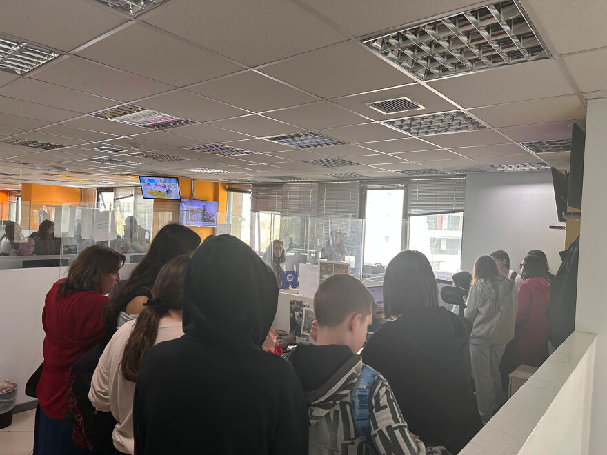 Το Γυμνάσιο Θρακομακεδόνων «τύπωσε» το δικό του Πρώτο Θέμα