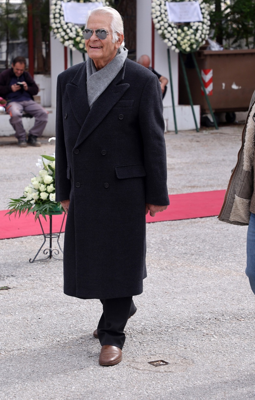 Τέτη Σχοινάκη: Συγκίνηση στην κηδεία της ηθοποιού 