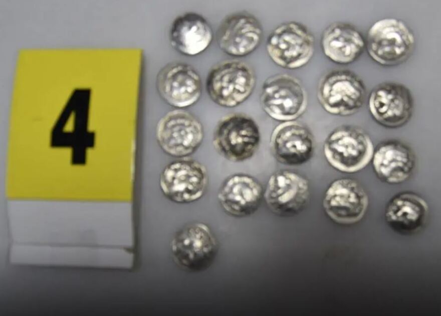 Εύβοια: Απετράπη αγοραπωλησία αρχαίων νομισμάτων - Μία σύλληψη