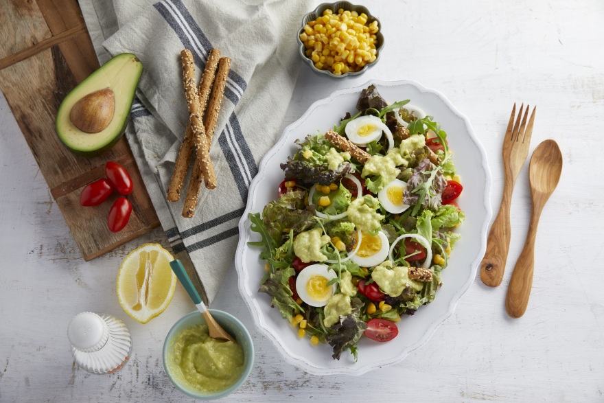 Πλούσιες και Νόστιμες σαλάτες στο πιάτο μας, γρήγορα και εύκολα