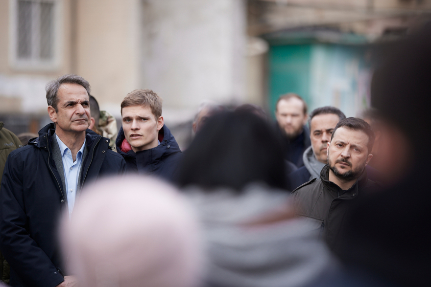 Επίθεση στην αυτοκινητοπομπή Ζελένσκι στην Οδησσό με ρωσικό πύραυλο - Κοντά στην ελληνική αποστολή με Μητσοτάκη η έκρηξη