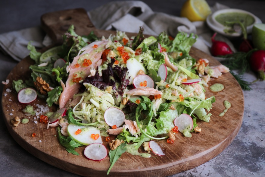 Πλούσιες και Νόστιμες σαλάτες στο πιάτο μας, γρήγορα και εύκολα