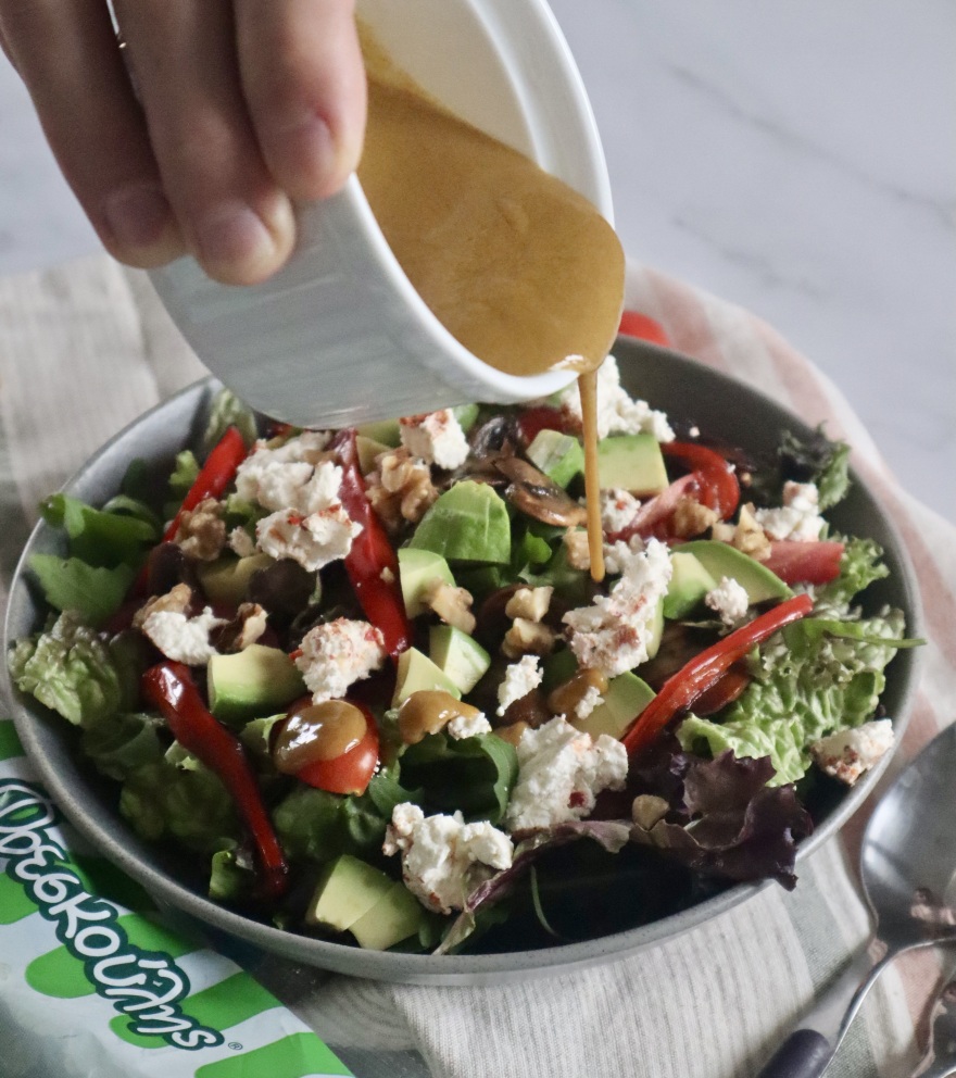 Πλούσιες και Νόστιμες σαλάτες στο πιάτο μας, γρήγορα και εύκολα