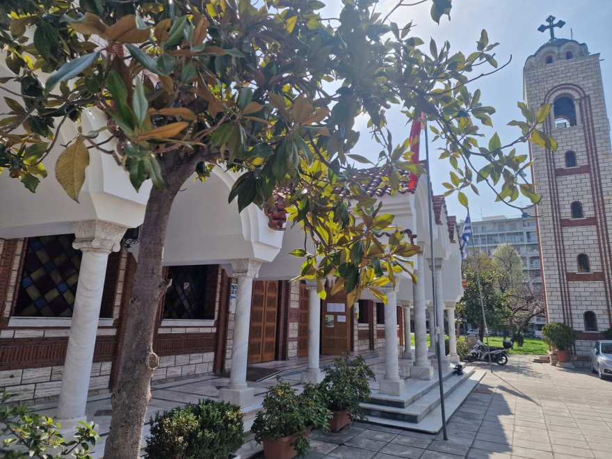 Θεσσαλονίκη: «Είμαι στη διάθεση της Δικαιοσύνης» λέει ο ιερέας που κατηγορείται ότι ξάφρισε €1,3 εκατ. από πολίτες