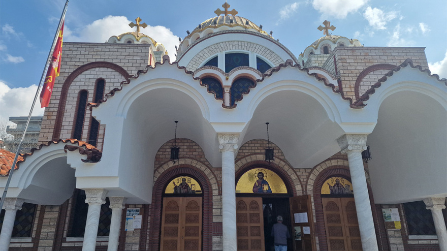 Θεσσαλονίκη: «Είμαι στη διάθεση της Δικαιοσύνης» λέει ο ιερέας που κατηγορείται ότι ξάφρισε €1,3 εκατ. από πολίτες