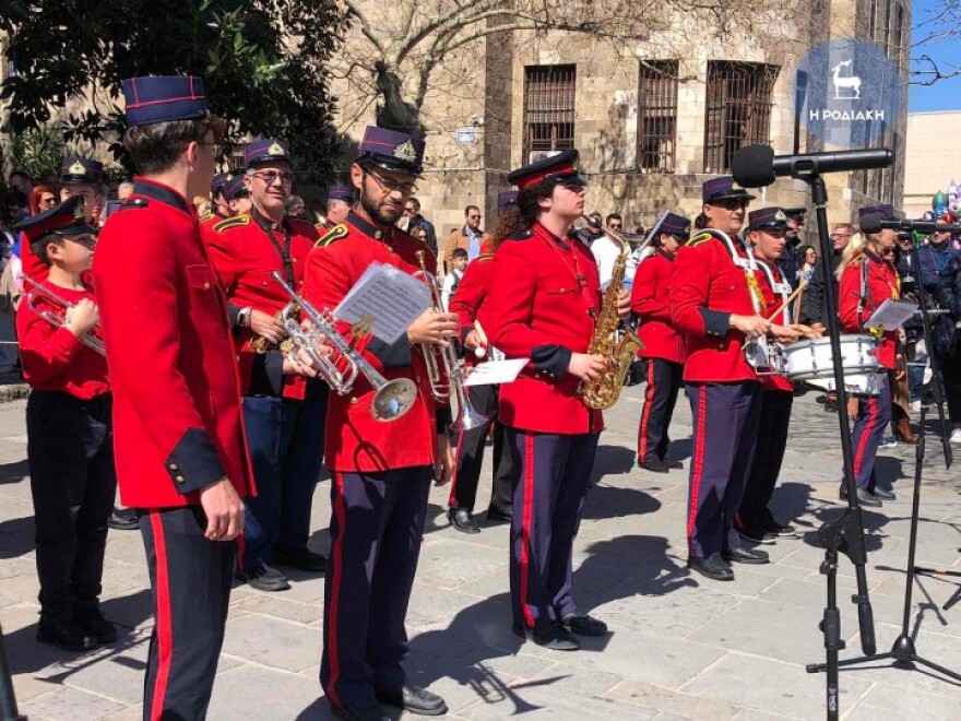 Ρόδος: Με λαμπρότητα η παρέλαση για την 76η επέτειο της Ενσωμάτωσης Δωδεκανήσων - Βίντεο και φωτογραφίες