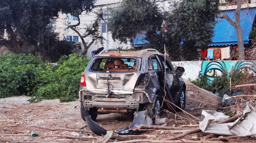 Βομβιστική επίθεση σε βενζινάδικο στον Πειραιά: Νονοί της νύχτας πίσω από την έκρηξη - Πού στρέφονται οι έρευνες των Αρχών