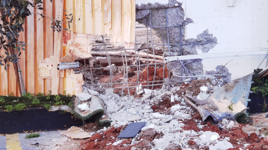 Βομβιστική επίθεση σε βενζινάδικο στον Πειραιά: Νονοί της νύχτας πίσω από την έκρηξη - Πού στρέφονται οι έρευνες των Αρχών