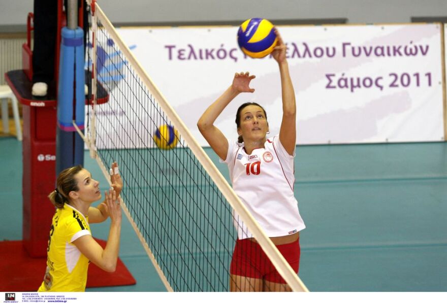 Final 4 Κυπέλλου Βόλεϊ Γυναικών: ΑΕΚ και Ολυμπιακός την Κυριακή (10/3) για την πρώτη κούπα της χρονιάς