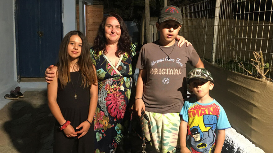 «Στη Γαύδο μπήκα σε άλλη διάσταση»: Η ιστορία της 46χρονης Έφης που έχτισε μια νέα ζωή στο νοτιότερο άκρο της Ευρώπης