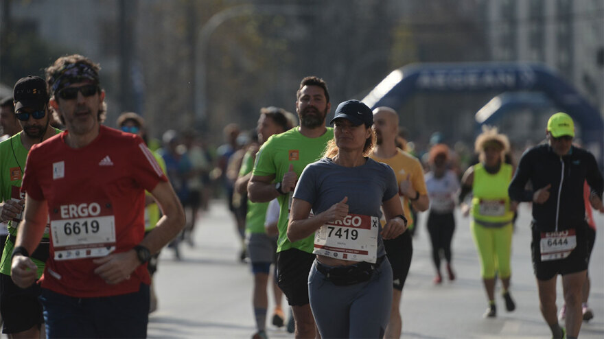 Διεθνής Ημιμαραθώνιος της Αθήνας: Σταμούλης και Μαρινάκου οι νικητές - Δείτε φωτογραφίες