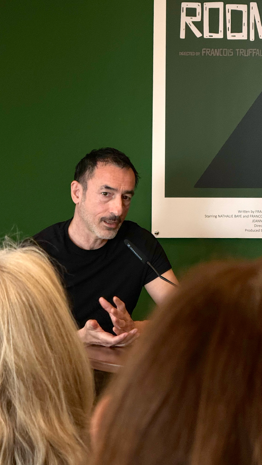 Δημήτρης Παπαϊωάννου: Μιλά για τη συνεργασία του με τον Γιώργο Λάνθιμο - Τι είπε για την ομοφοβική επίθεση στη Θεσσαλονίκη