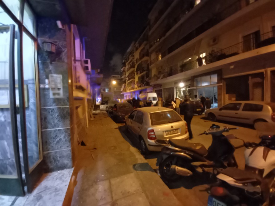 Καλλιθέα: Η στιγμή της έκρηξης στην κάβα - Δείτε το βίντεο