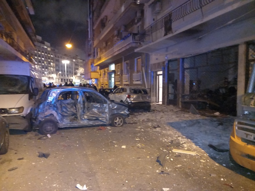 Καλλιθέα: Η στιγμή της έκρηξης στην κάβα - Δείτε το βίντεο