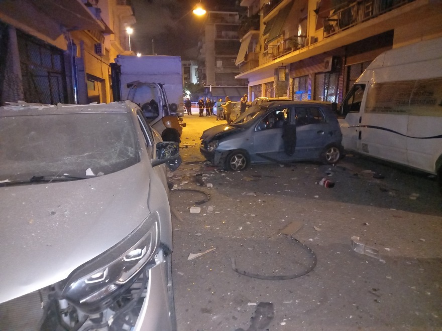 Καλλιθέα: Η στιγμή της έκρηξης στην κάβα - Δείτε το βίντεο