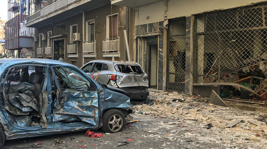 Καλλιθέα: Η στιγμή της έκρηξης στην κάβα - Δείτε το βίντεο