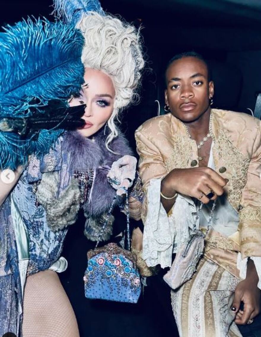 Μαντόνα: Ενθουσιασμένη που συνάντησε τον Κίλιαν Μέρφι στο πάρτι μετά τα Όσκαρ