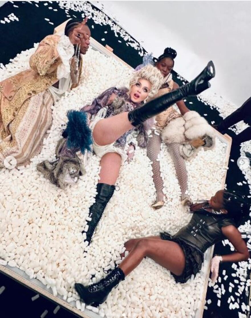 Μαντόνα: Ενθουσιασμένη που συνάντησε τον Κίλιαν Μέρφι στο πάρτι μετά τα Όσκαρ