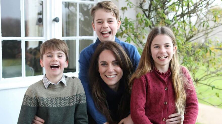 Κέιτ Μίντλετον: Εκπρόσωπος των Σάσεξ διαψεύδει ότι σχολίασαν το λάθος photoshop που έκανε σε φωτογραφία της