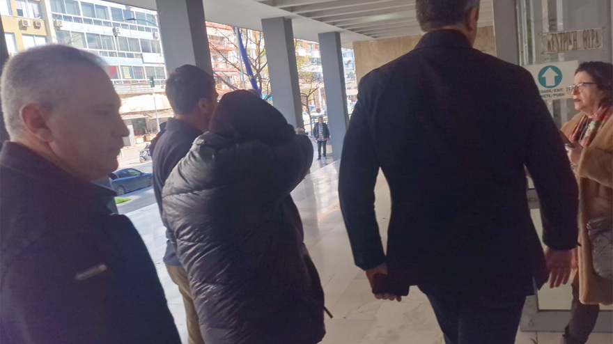 Θεσσαλονίκη: Στον ανακριτή ο 52χρονος που μαχαίρωσε τον μάγειρα επειδή δε του άρεσε το κοντοσούβλι