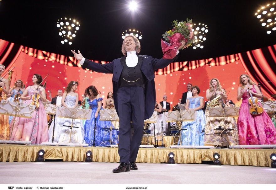 Γιάννα Αγγελοπούλου-Δασκαλάκη: Πήγε σε συναυλία μαζί με την κόρη της Καρολίνα και την εγγονή της - Δείτε φωτογραφίες