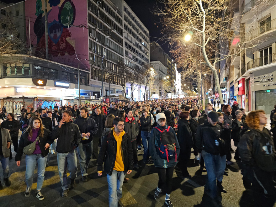 Υπόθεση 12χρονης στον Κολωνό: Φουντώνουν οι αντιδράσεις μετά την πρόταση απαλλαγής του Μίχου για την κατηγορία του βιασμού