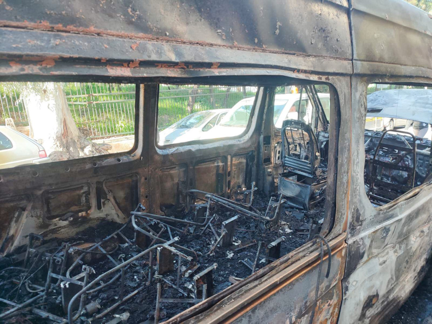 Ζωγράφου: «Θα μπορούσαν να υπάρξουν θύματα» - Μαρτυρία για τον εμπρησμό  μπροστά σε σχολείο με ορμητήριο την Πανεπιστημιούπολη