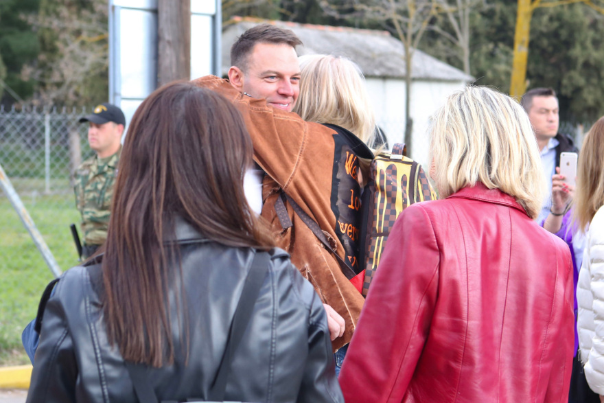 Στέφανος Κασσελάκης: Πέρασε την πύλη του στρατοπέδου νεοσυλλέκτων της Θήβας 