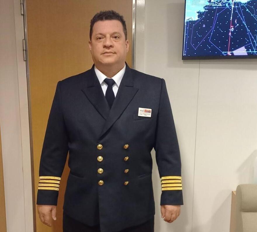 Πειραιάς: Καπετάνιος πλοίου έσωσε τη ζωή επιβάτη 