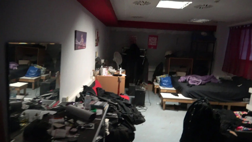 Ζωγράφου: Καρέ - καρέ η έφοδος της ΕΛ.ΑΣ στην Πανεπιστημιούπολη – Δείτε βίντεο