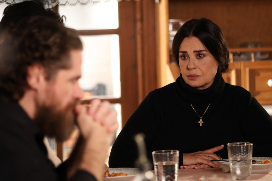 Σασμός: Η ψυχρότητα του Γιώργου προβληματίζει τη Θοδώρα