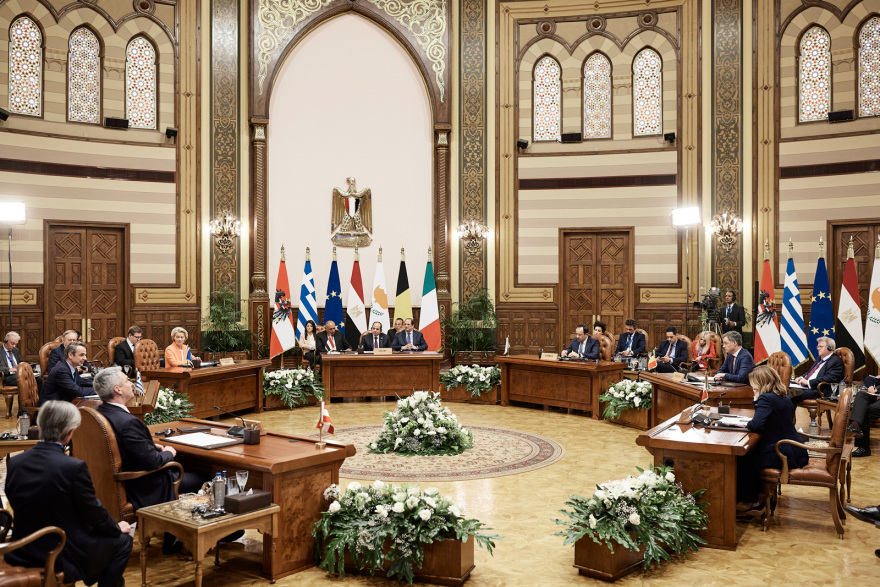 Μητσοτάκης από Κάιρο: Σημαντική συνεργασία με την Αίγυπτο για την αποφυγή της παράνομης μετανάστευσης