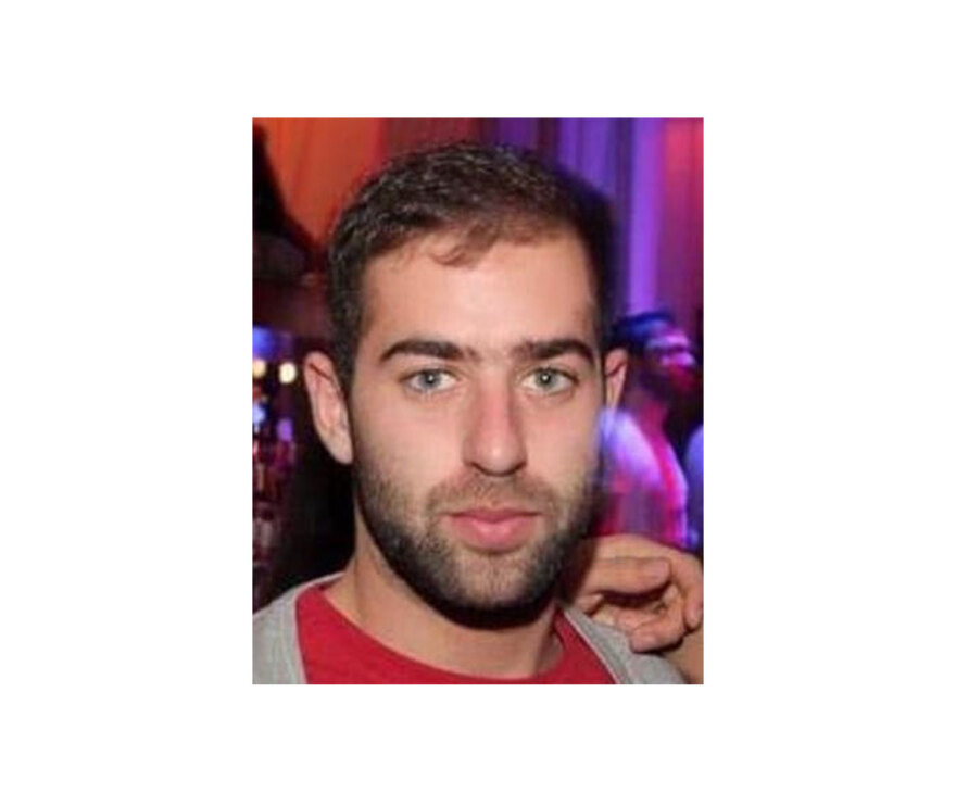 Κρήτη: Η φωτοβολίδα τον χτύπησε στο συκώτι  - Η μαρτυρία της μητέρας του 33χρονου Μανώλη που σκοτώθηκε