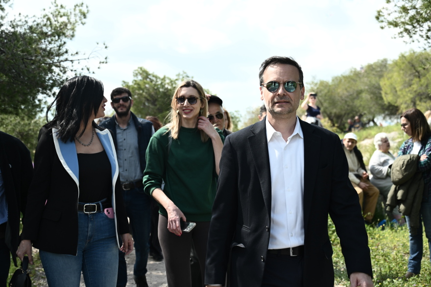 Δήμος Αθηναίων: Στον Λόφο του Φιλοπάππου ο Χάρης Δούκας