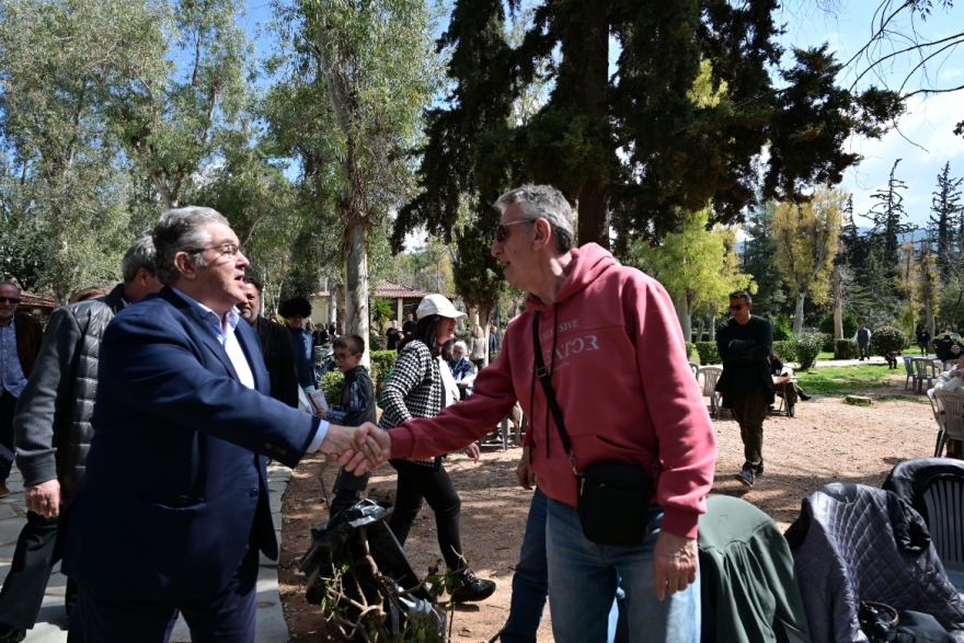 Δημήτρης Κουτσούμπας: Στην Καισαριανή για τα Κούλουμα ο γγ του ΚΚΕ - Δείτε φωτογραφίες