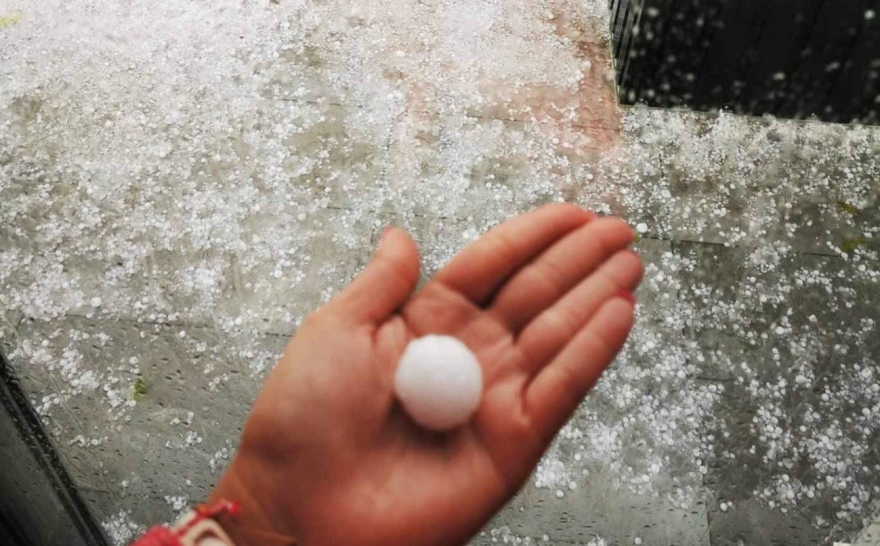 Κύπρος: Χαλαζοθύελλα άσπρισε τα πάντα στη Λευκωσία – Δείτε βίντεο και φωτογραφίες