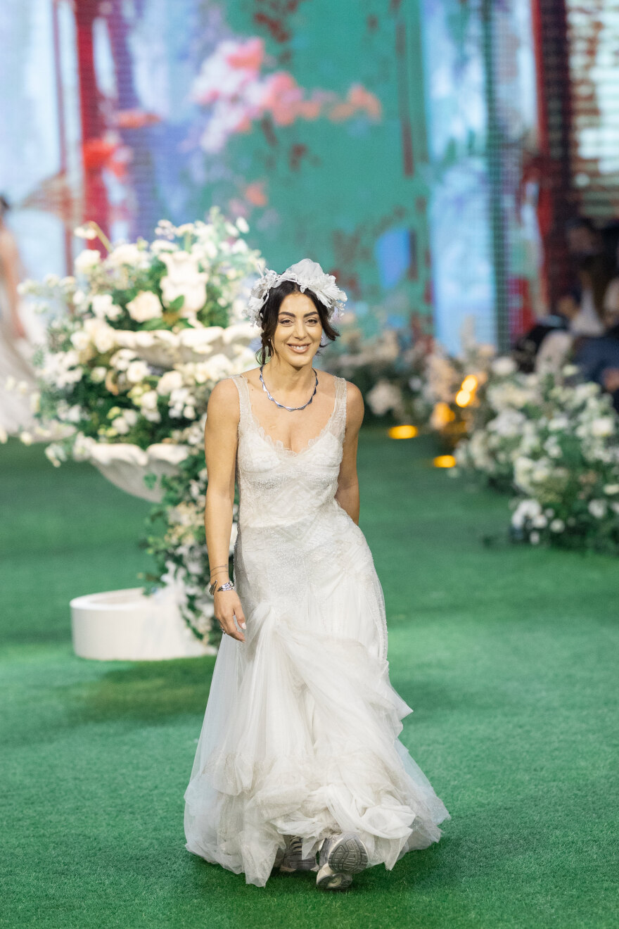 Η Ιωάννα Παλιοσπύρου ντύθηκε νύφη για καλό σκοπό - Δείτε φωτογραφίες