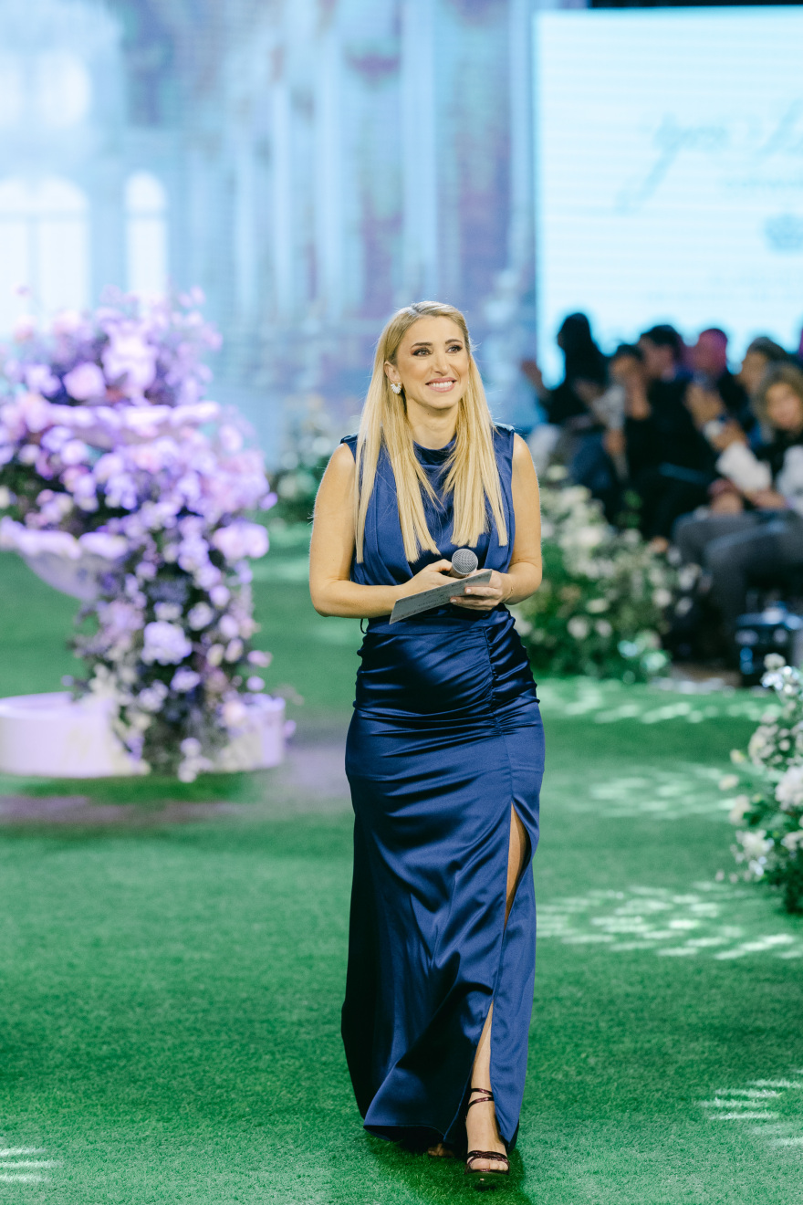 Η Ιωάννα Παλιοσπύρου ντύθηκε νύφη για καλό σκοπό - Δείτε φωτογραφίες