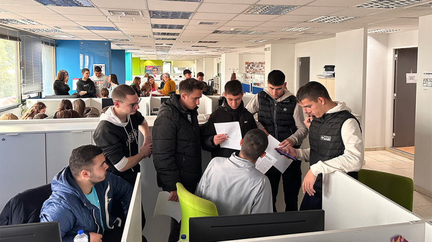 To 4o Λύκειο Αχαρνών έφτιαξε το δικό του «Πρώτο Θέμα»