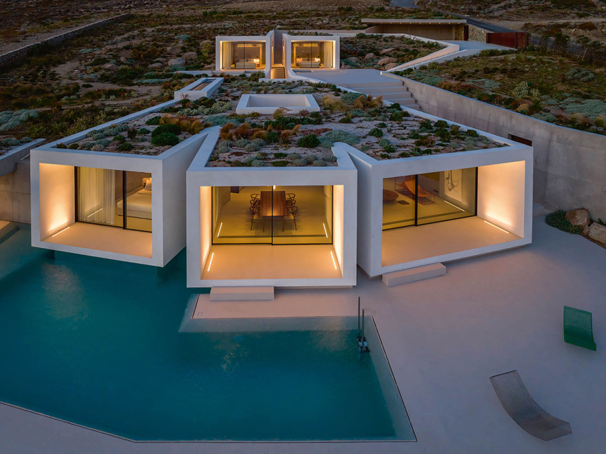 Αυτή την Κυριακή  μη χάσετε το Πρώτο Θέμα 