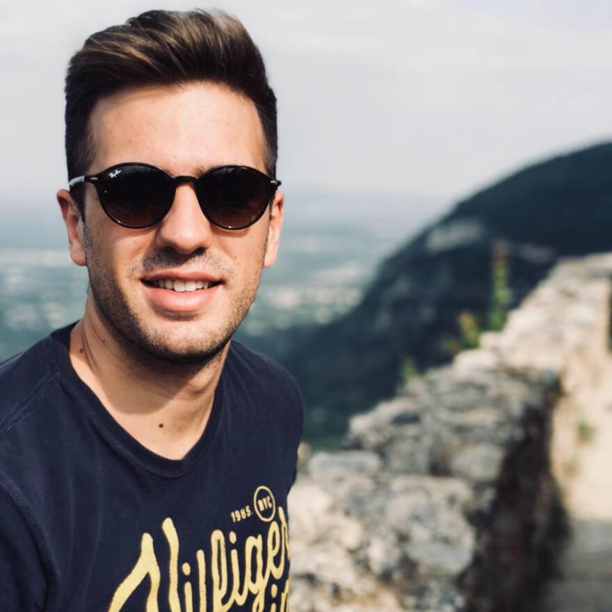 Πτώση F-16: Ποιος είναι ο 29χρονος πιλότος - Δείτε φωτογραφίες 