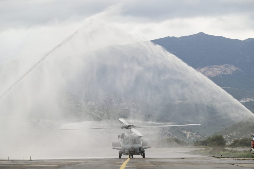 Δένδιας: Tα ελικόπτερα MH-60 Romeo δίνουν νέες δυνατότητες στο Πολεμικό Ναυτικό