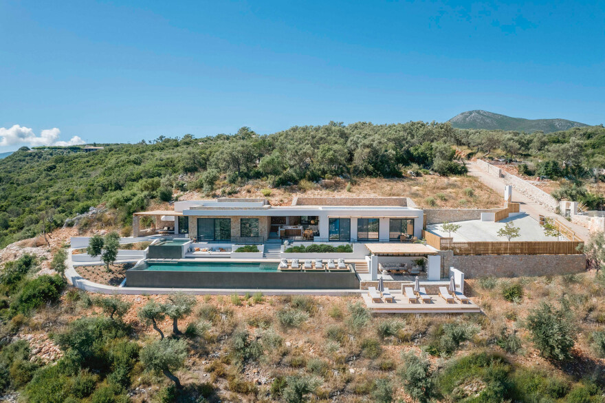 Αυτή την Κυριακή  μη χάσετε το Πρώτο Θέμα 