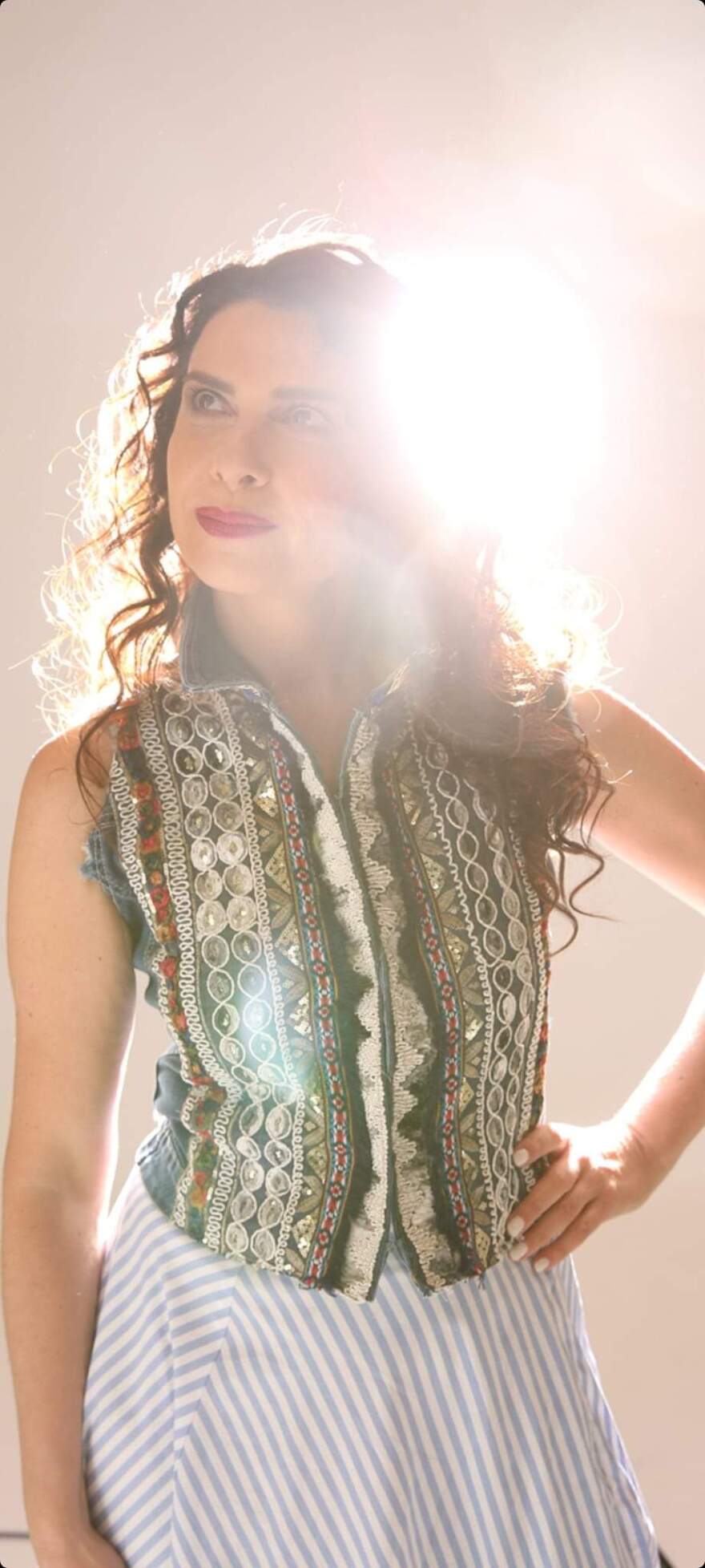 «Οι Έλληνες συνθέτες ταξιδεύουν στον κόσμο»: Συναυλία στα Σκόπια με την Κλεονίκη Δεμίρη