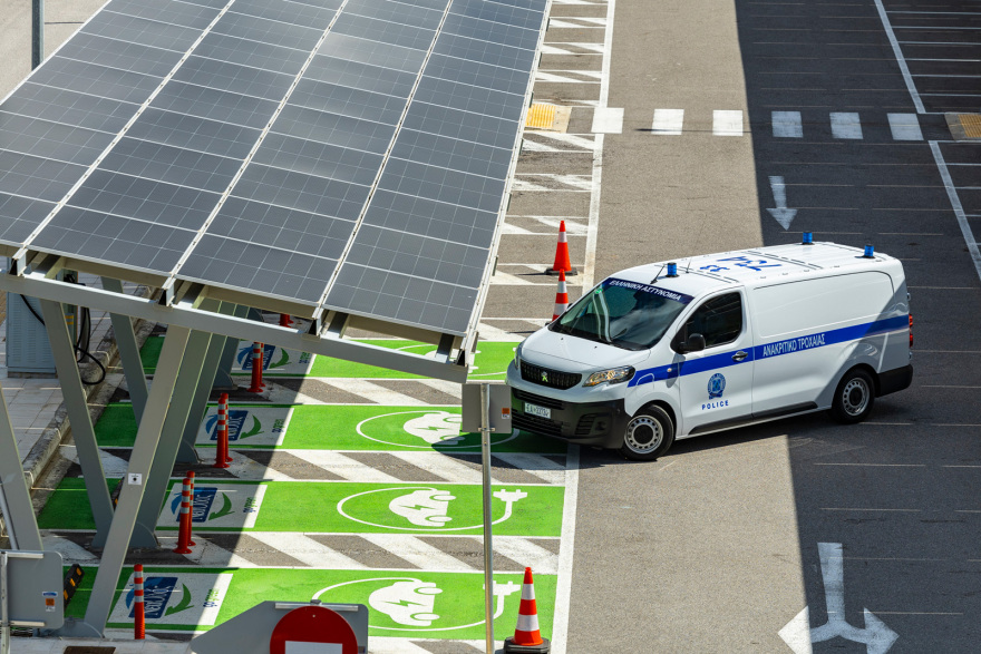 Νέα Οδός: Δωρεά στο Β’ Τμήμα Τροχαίας Αυτοκινητοδρόμων Π.Α.Θ.Ε. Αττικής 