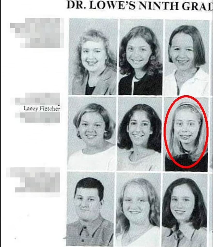 20ετής κάθειρξη στους γονείς που άφησαν την κόρη τους να λιώσει σε καναπέ - «Δεν έχω ξαναδεί κάτι τέτοιο» είπε ο ιατροδικαστής