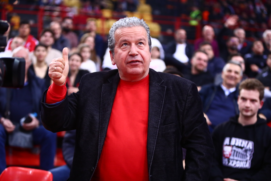 Ολυμπιακός: Ο Ζεράρ από τους «Απαράδεκτους» πήγε στο ΣΕΦ για να δει τον Φαλ - Φωτογραφίες 